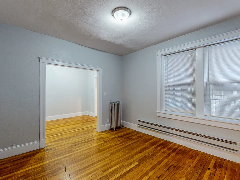 12 American Legion Hwy #10 — Photo 23