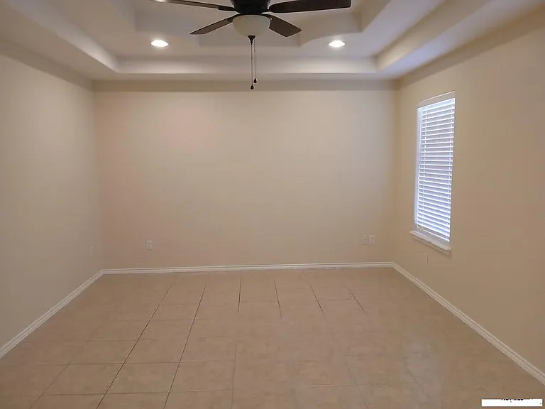 1514 Christian Cir — Photo 36