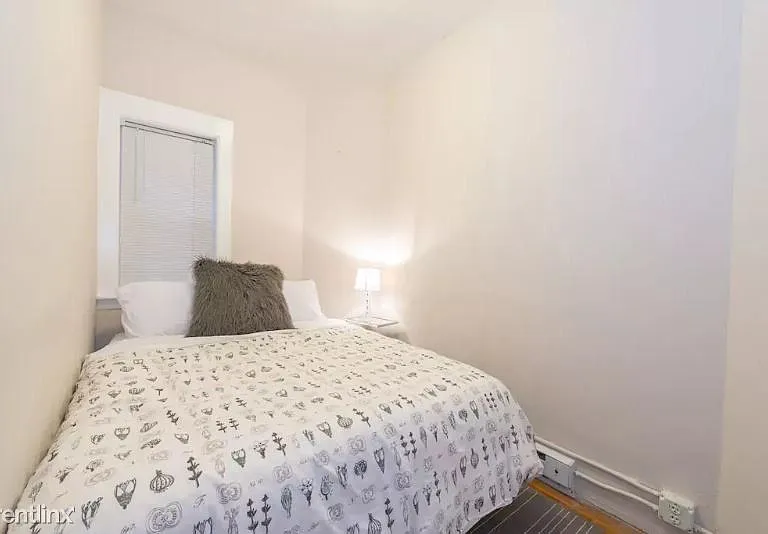161 Endicott St #1R — Photo 12