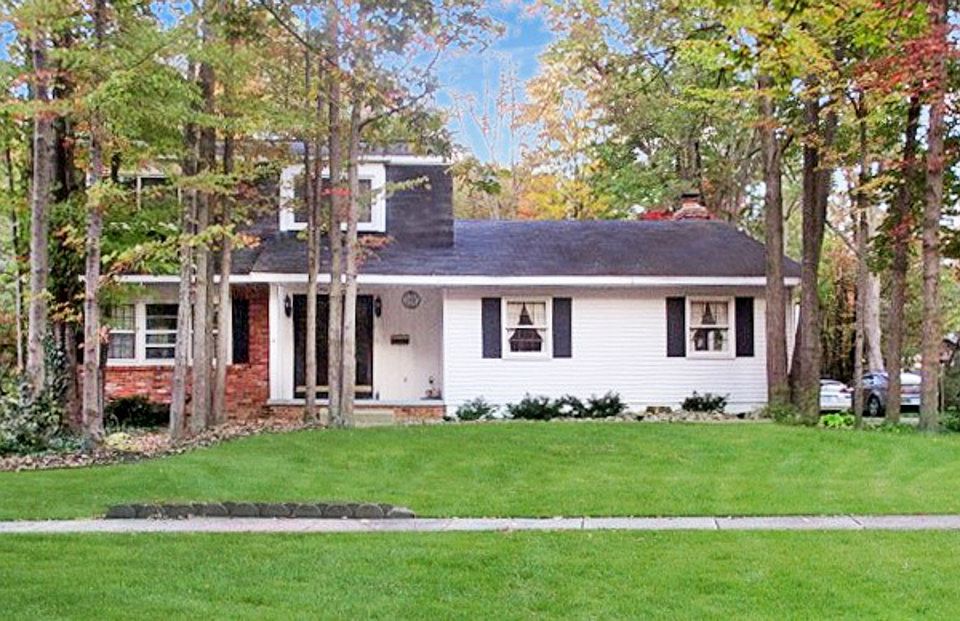 1st image of 5104 Foxcroft Dr