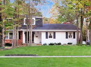 5104 Foxcroft Dr, Midland, MI 48642