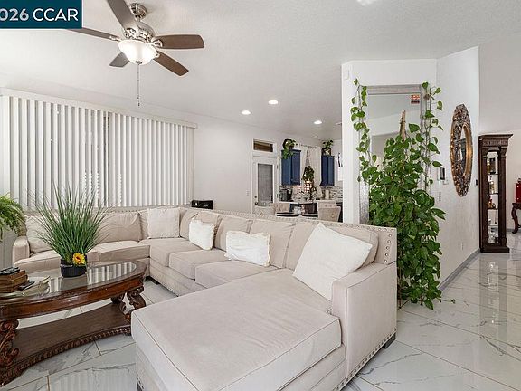 3rd image of 645 Anderson Way