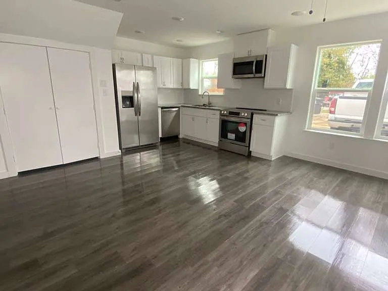 3910 Woolworth St — Photo 22
