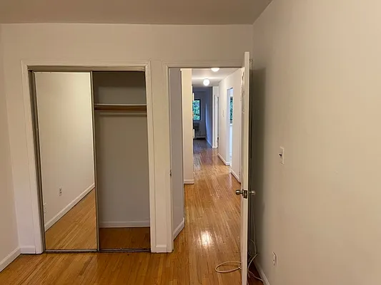 Rented by 18 REALTY | media 27