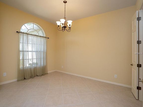 3rd image of 835 148th Ct NE