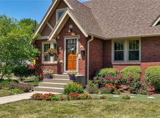 4819 Urbandale Ave, Des Moines, IA 50310