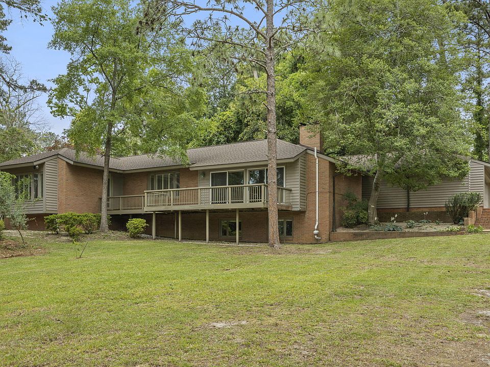 1st image of 501 Valley Rd