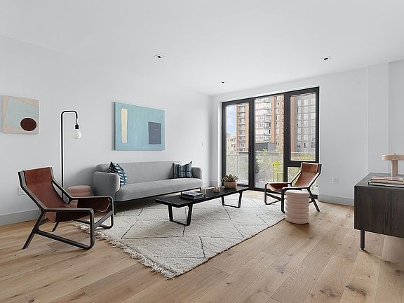 2nd image of 33 Frost St Unit Penthouse