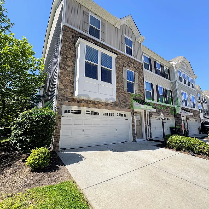 Building Photo - 447 Covington Ct