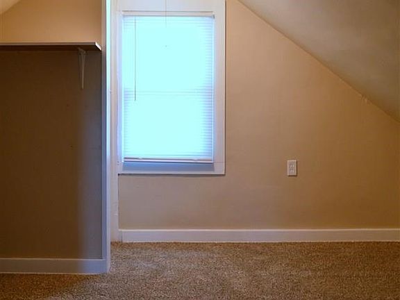 5th image of 3065 Vineland Ave