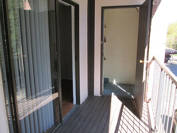 4th image of 4501 Grandview Dr W Unit T303