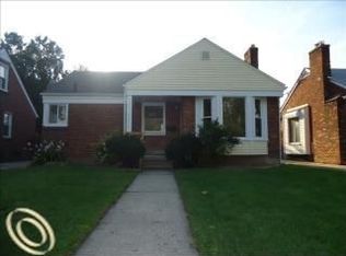 9251 Warwick St, Detroit, MI 48228