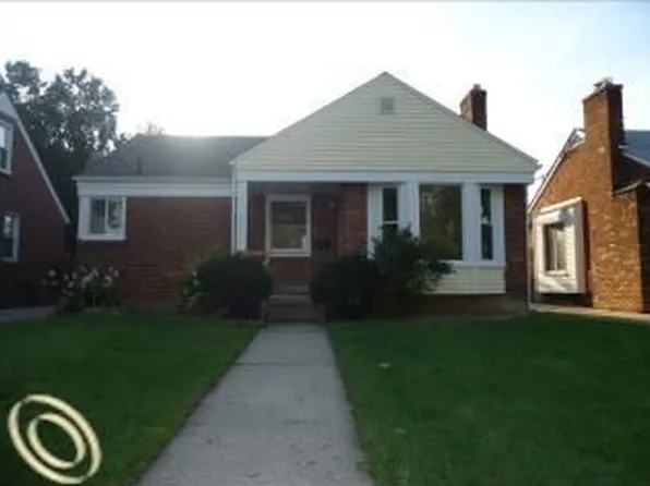 9251 Warwick St, Detroit, MI 48228
