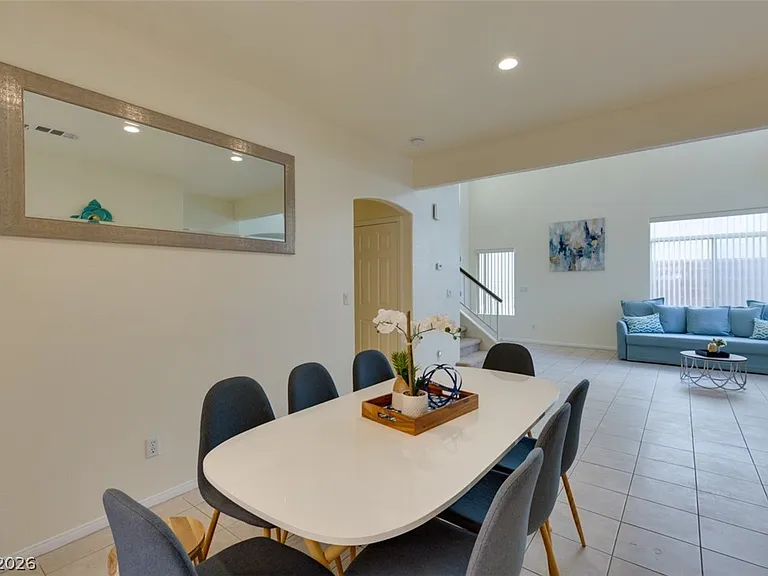 7886 Blue Brook Dr — Photo 9