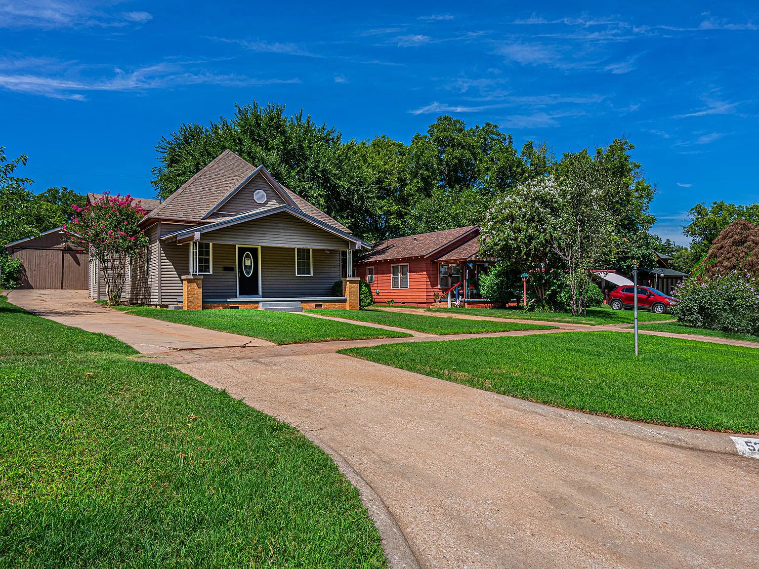 4 bed, 2050 sqft, $1,600 — Photo 1
