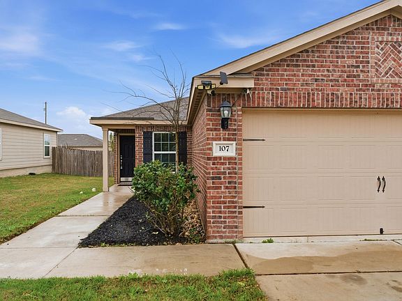 3rd image of 107 Millers Loop