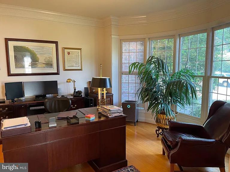 6915 Bonheim Ct — Photo 17