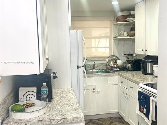 5th image of 8820 Fontainebleau Blvd APT 208
