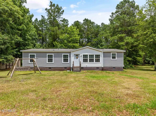 2519 Rooks Road, Atkinson, NC 28421