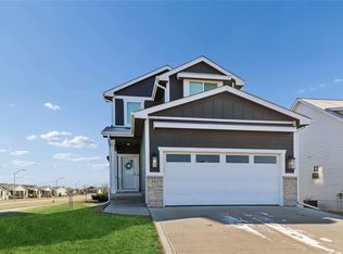 302 S 91st St, West Des Moines, IA 50266