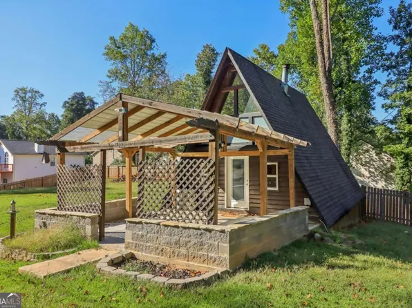 9025 Belaire St, Gainesville, GA 30506