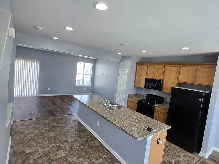 7720 Village Park Dr — Photo 9