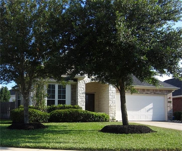 1st image of 17115 Sheffield Knoll Ln