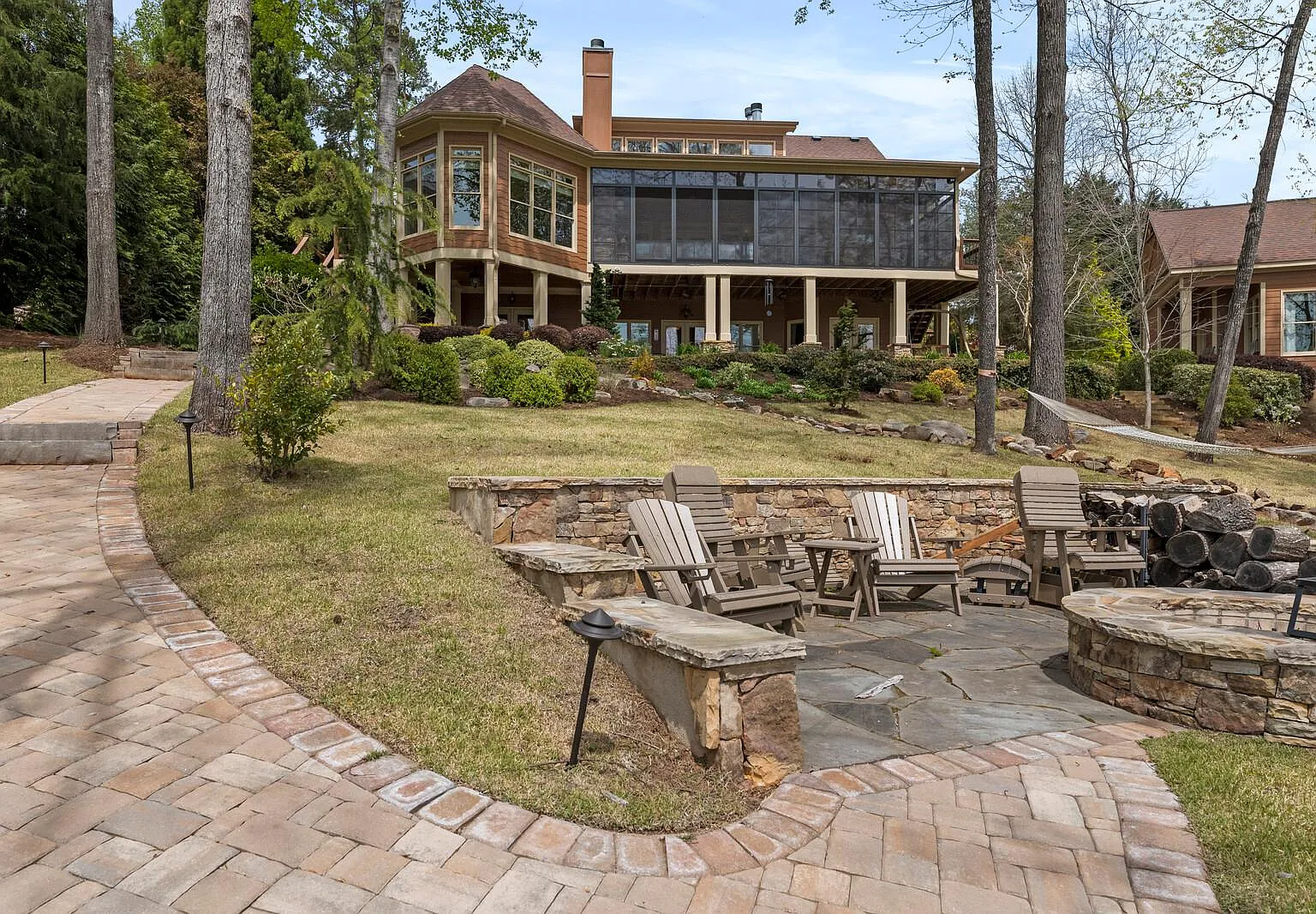 734 Navigators Point — Photo 3