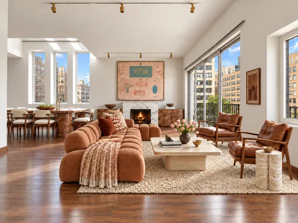 554 Broome Street image 1 of 19