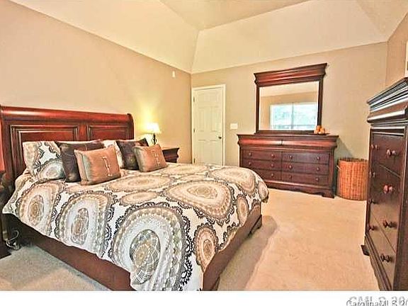 4th image of 7218 Morsey Ct