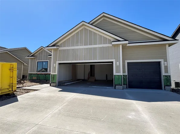 120 NW Ashley Ct, Waukee, IA 50263