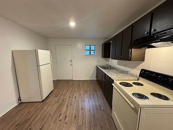 5th image of 715 N 20th St #7