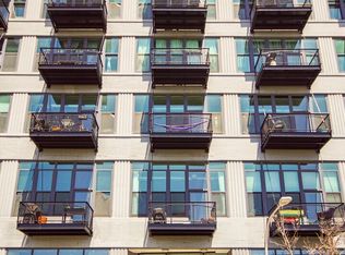 1224 W Van Buren St APT 517, Chicago, IL 60607