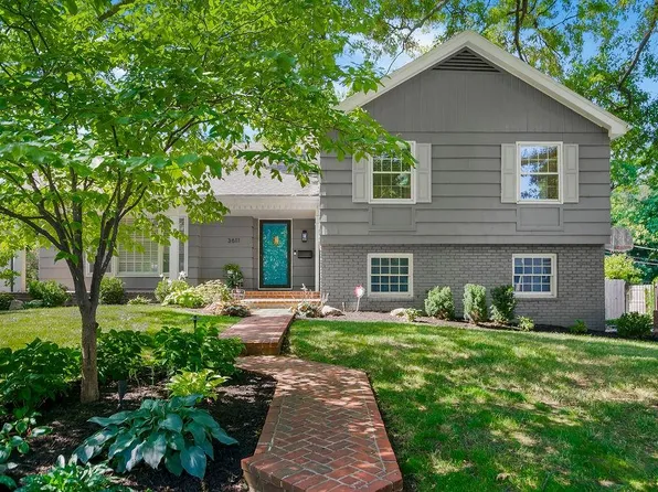 3611 W 99th St, Overland Park, KS 66206