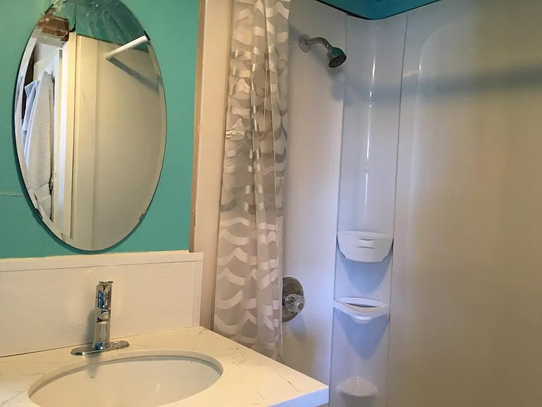 1008 E John St #3 — Photo 6
