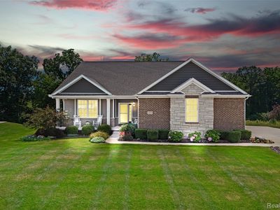 2488 Walnut View Dr, Howell, MI, 48855