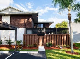 2004 SE Round Table Dr, Pt Saint Lucie, FL 34952
