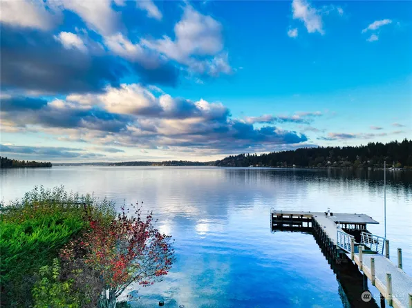 3310 97th Avenue SE, Mercer Island, WA 98040
