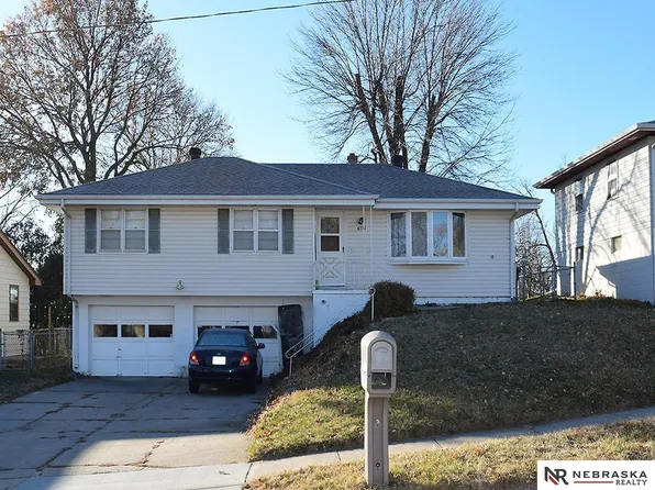 6717 Curtis Ave, Omaha, NE 68104