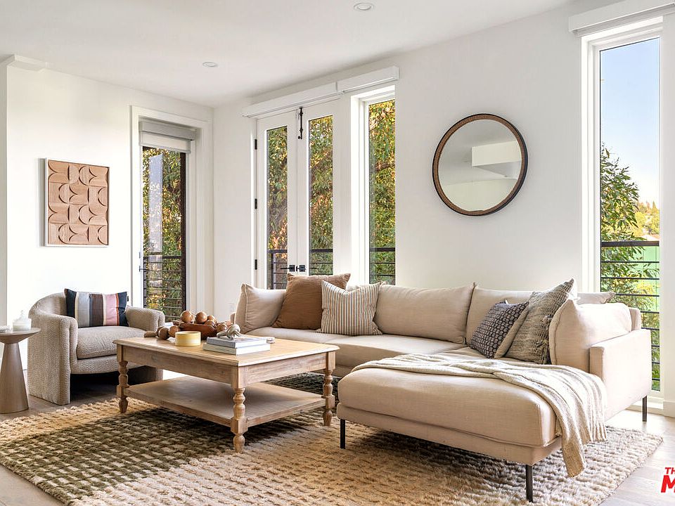 1st image of 2267 Duane St #3