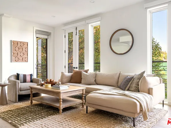 2267 Duane St #3, Los Angeles, CA 90039