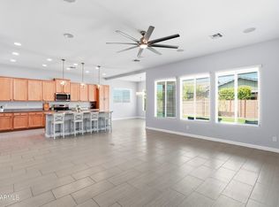2850 E Spring Wheat Court, Gilbert, AZ 85296