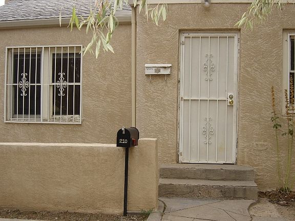 2nd image of 210 Vassar Dr SE