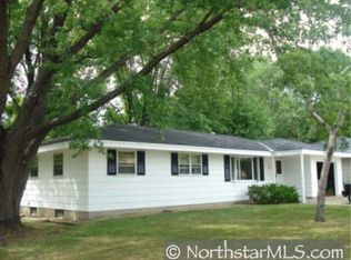 2542 Silver Lake Rd, Saint Paul, MN 55112