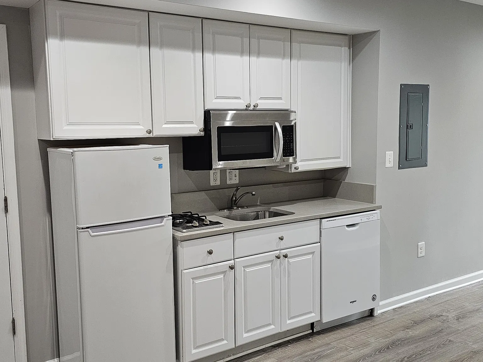 1 bed, 600 sqft, $1,600 — Photo 4