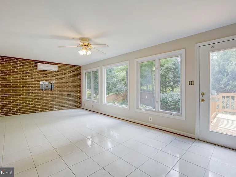 9548 Fox Hollow Dr — Photo 21