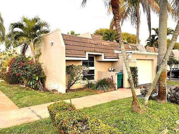 2nd image of 19816 Bobolink Drive
