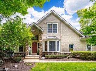 24876 Reeds Pointe Dr, Novi, MI 48374