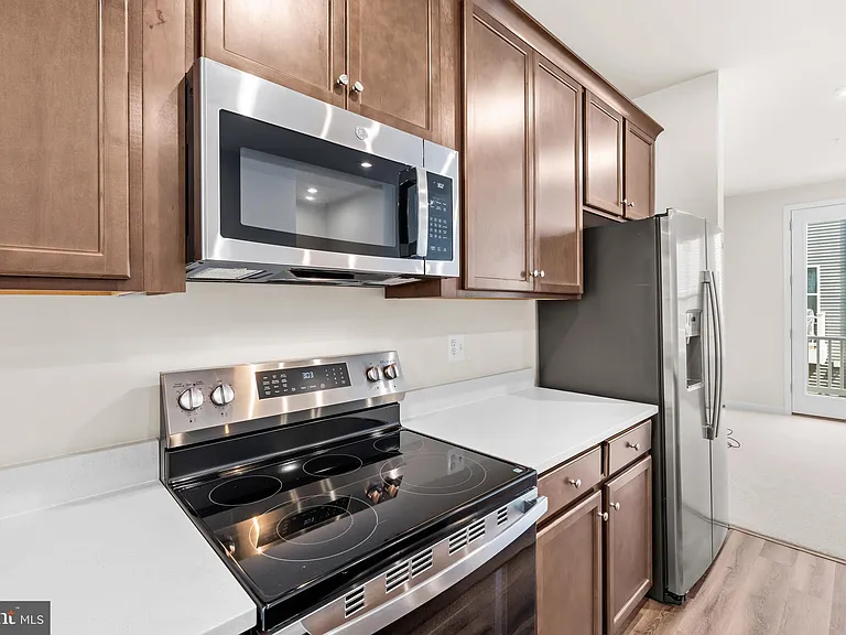 3404 Chester Aly — Photo 13