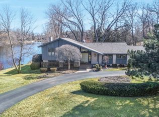 2184 Shore Hill Dr, West Bloomfield, MI